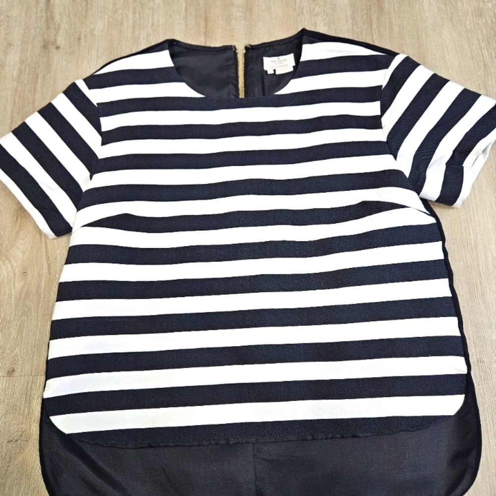 Kate Spade blouse size 2. Excellent condition